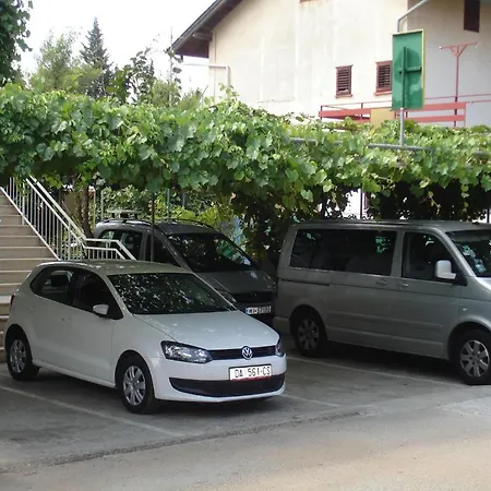 Lucija Apartment *