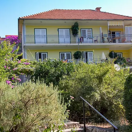 Apartment Lucija