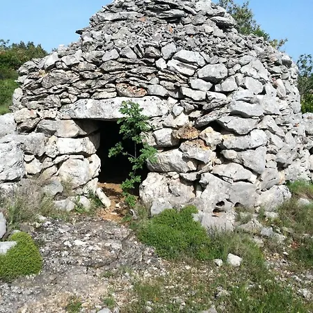 Lucija Stari Grad (Hvar)